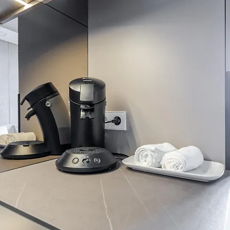 Luxury Honey Moon With Free Underground Parking *