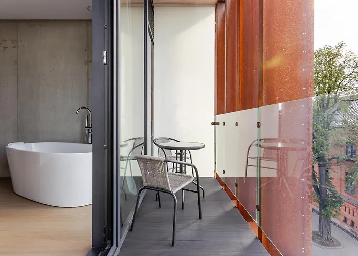 Luxury Honey Moon With Free Underground Parking